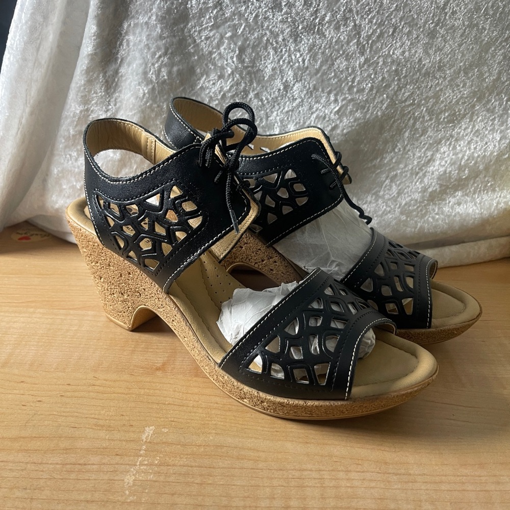 Elegant Black Wedge Sandals